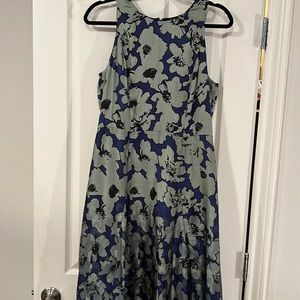 Beautiful Banana Republic Maxi Dress!